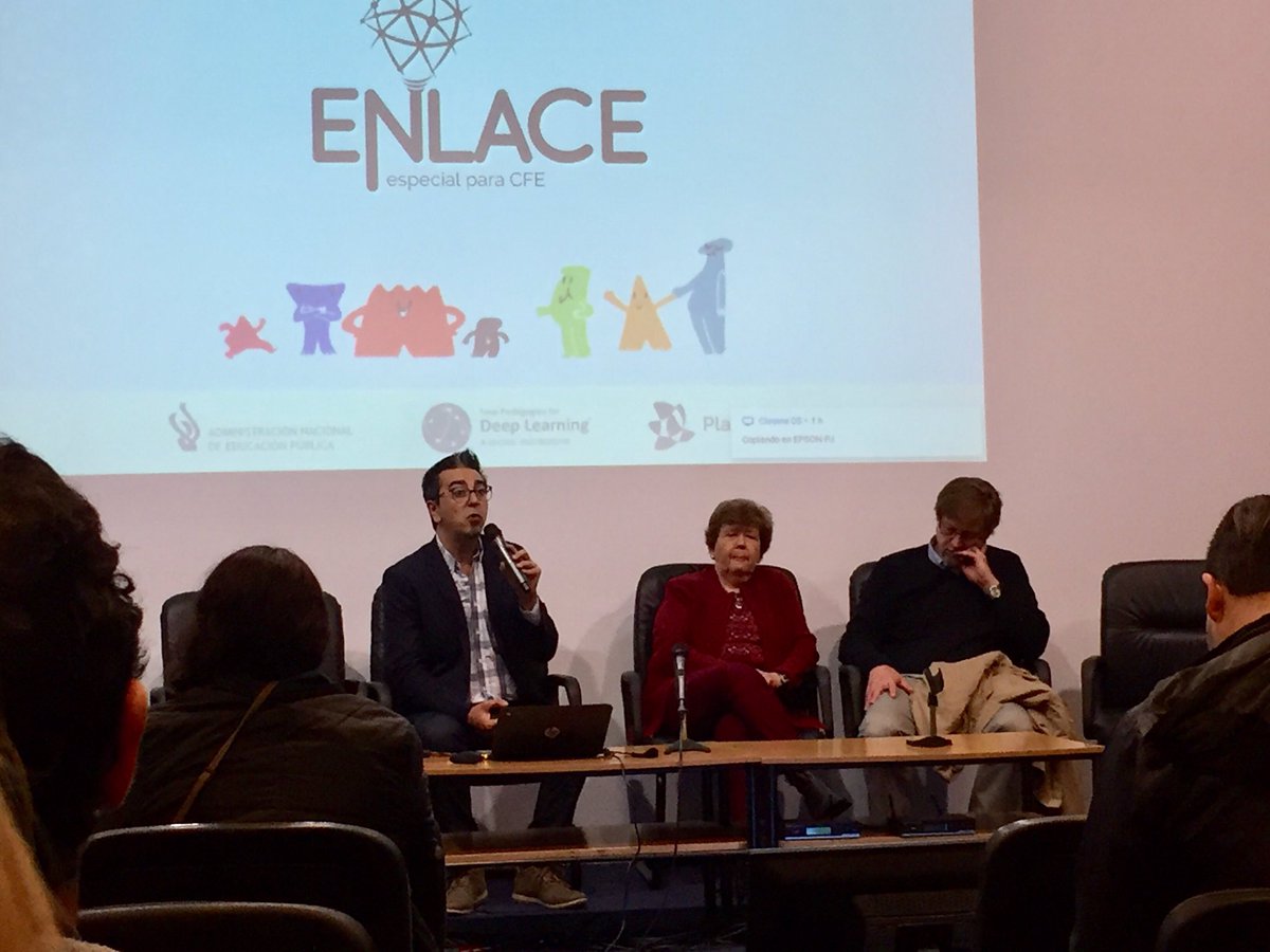 verzor2011's tweet photo. #ENLACECFE autoridades de CFE y Plan Ceibal, panel de docentes y estudiantes, grupos impulsores de tecnología, especialistas en educación... juntos en un día de formación @RedAprendizajes  #NuevasAlianzas #AprendizajeProfunfo https://t.co/gP9h3rWBSm