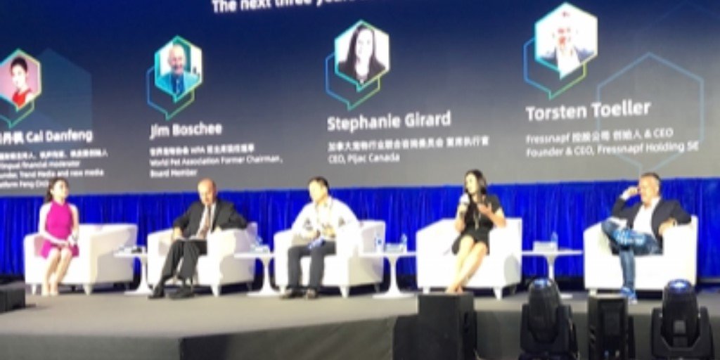 PetsCanadaorg's tweet image. @PetFairAsia  2019, recently held in Shanghai, China, is one of the world's biggest #petindustry trade shows.  #PIJACCanada President and CEO Stéphanie Girard spoke on a special panel discussing trends.#petbusiness #petproducts #pets More info here -&amp;gt; bit.ly/2L2vHYf