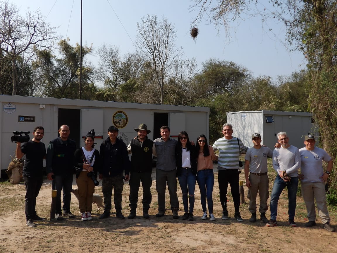 turismochaco's tweet photo. 👉 Visitamos el #ParqueNacionalElImpenetrable y conocimos sus caminos más verdes junto a periodistas de #RadioLibertad, @DiarioNorteCom, @RNatagala, #RevistaFix, @Canal9link, #ElImpenetrableTV, #Eschaco.com. 

¡Gracias por difundir nuestras joyas naturales! 👏🍃

#SomosTurismo https://t.co/79w6mngQX1