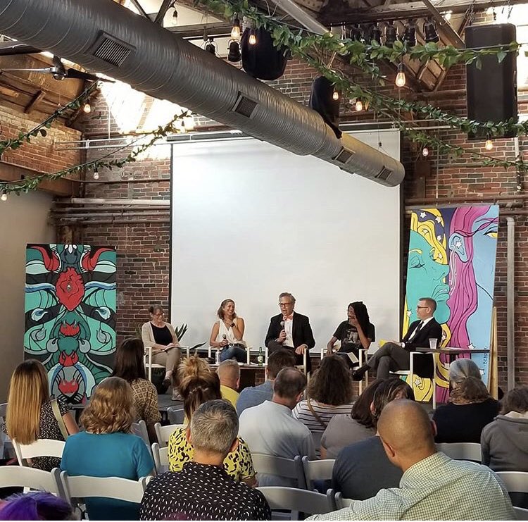 HakimsArtNStuff's tweet image. Yesterday I had the honor to speak at 2 big table talks about art. The conversations we had are just the beginnings of creating a better community here for artists and enthusiasts. #thebigtable #artmakescbus