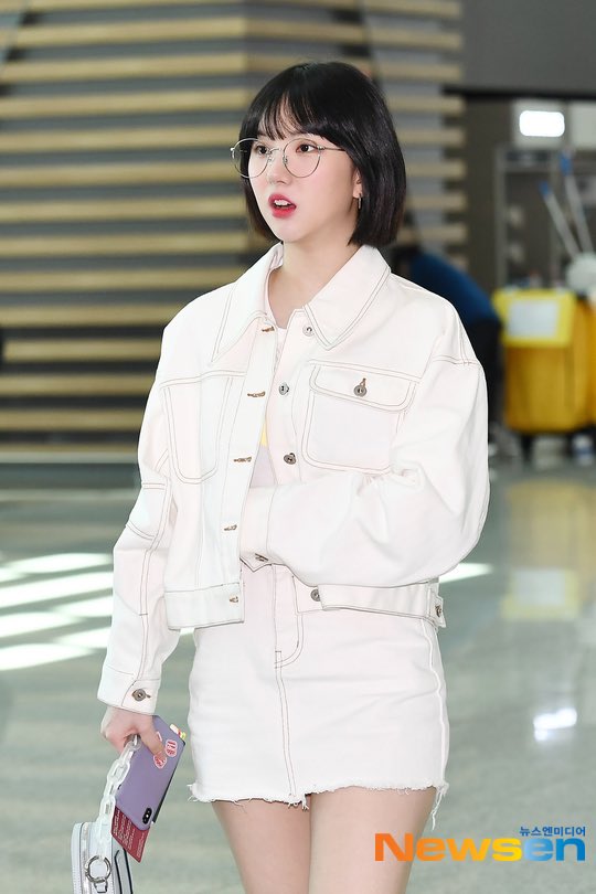 Konvini Official Jp Al Twitter K Popアイドル着用item Gfriendのウナさん着用バッグは yb ティンディーラウンドバッグ 16 770 です 公式hpからチェック T Co Ikeamqz2iy Konvini 韓国ブランド 韓国ファッション Gfriend Eunha