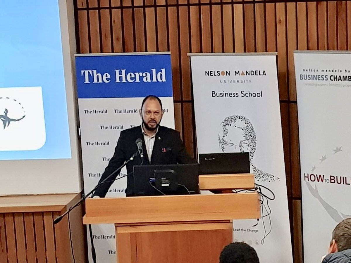 TakeBackTheTax's tweet photo. #BusinessChamber #HowToBuildACity @Bay_Chamber @MandelaUni @HeraldPE @nomkhitamona - @Abramjee says: Illegal cigarettes are a big problem. He appeals to businesses not to sell illegal cigarettes. #TakeBackTheTax https://t.co/opMJcoGWrb