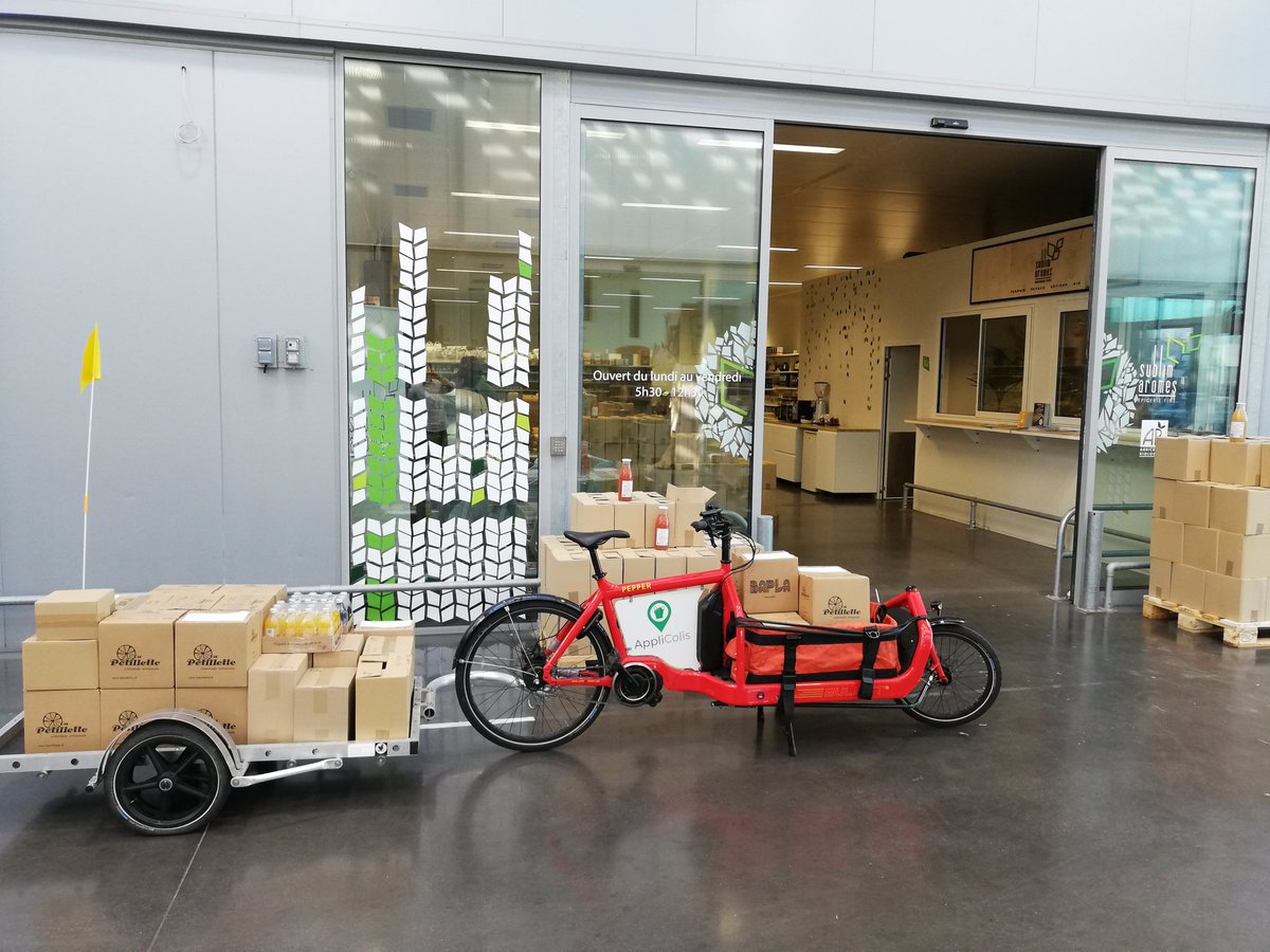 Les premières livraisons sont chargés 🚴‍♂️📦😄 <a href="/Applicolis/">APPLICOLIS</a> #purjusbio #toulouse #occitanie