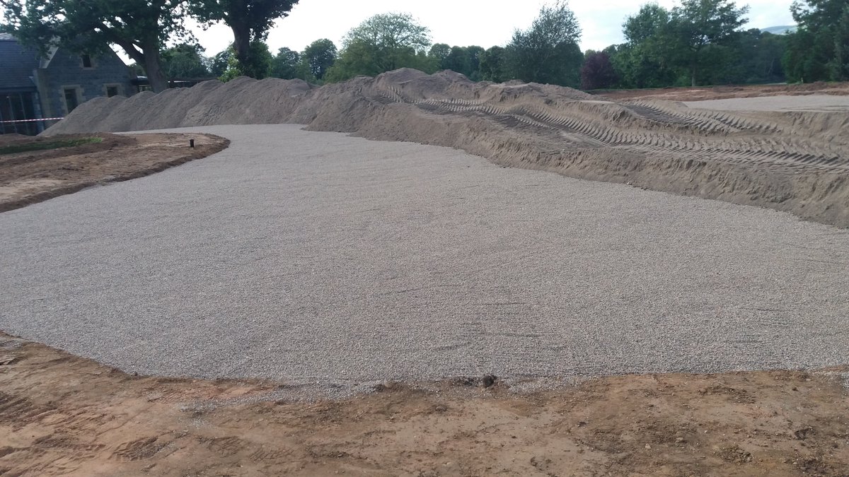 IrwinsAggregate's tweet image. New Practice Green being constructed at Malone Golf Club 
Irwins supplied the Rootzone Mix and Gravel
Main contractor DAR Golf
For more information contact the sales team 028 8774 0362
Email: sales@irwin-aggregates.com
irwin-aggregates.com/sports-constru…
 
#golf  #sportsand  #dressingsand
