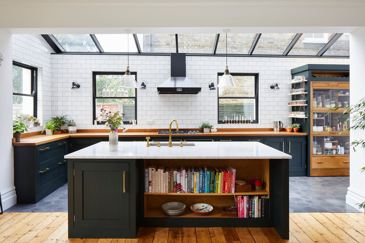 Design2London's tweet photo. This project was a pleasure to work on - a beautiful side extension and redesign in Catford. Photo credits to @snookphotograph #architecture #design #designsquared #construction #project #extension #interiordesign #kitchen #london #inspiration #house #home #glazing #colour #space https://t.co/T1jIORCwGZ
