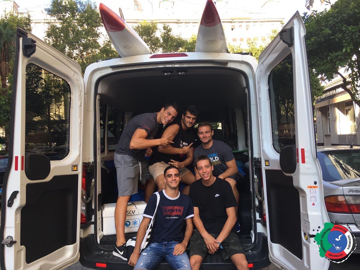 fsscvalenciana's tweet photo. #FSSCV19 💪🏻 Suerte Chic@s 💪🏻
Camino al XXVII Campeonato de España por Comunidades Autónomas de #Salvamento y #Socorrismo. Que se celebre este fin de semana en la Piscina Municipal Carballo Calero y en la Playa de Razo, #Carballo, A #Coruña-La Coruña. https://t.co/zXGvXQkghB