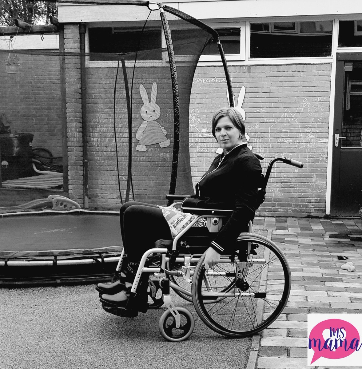 Liennn888's tweet photo. Bent u ook gedupeerd door #dreamordonate ? Meld u aan via onze website https://t.co/nP9287G1Gg Wij zijn €10.300 euro kwijt. Doorgaan met #crowdfunden #aanmelden #msmama @PeterRdeV @HartvNL @hvnieuws @lc_nl  info: https://t.co/CryYbX51md https://t.co/X8xSL0xNYE