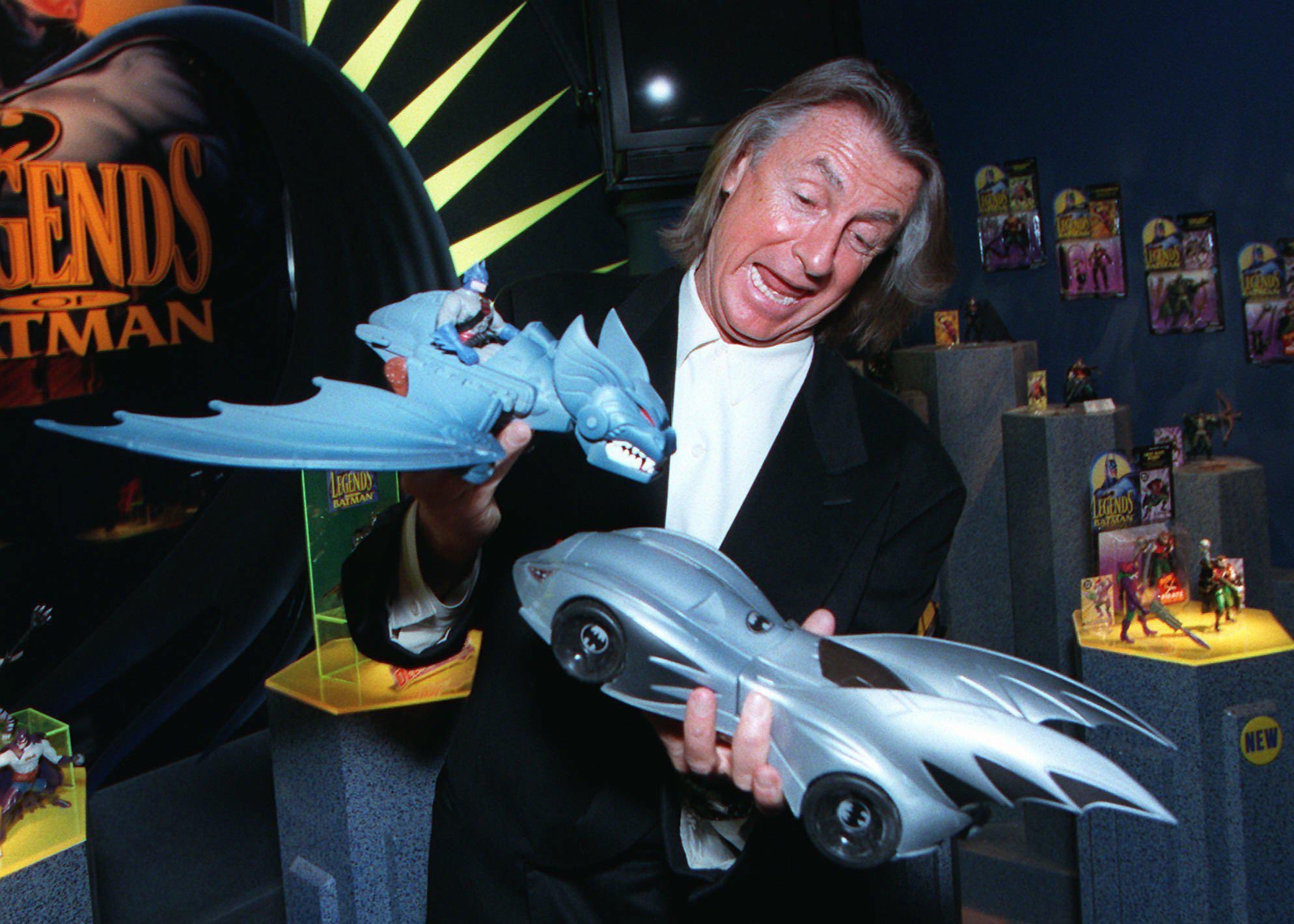 HAPPY BIRTHDAY JOEL SCHUMACHER - director - 29. August 1939.  New York City, New York, USA 