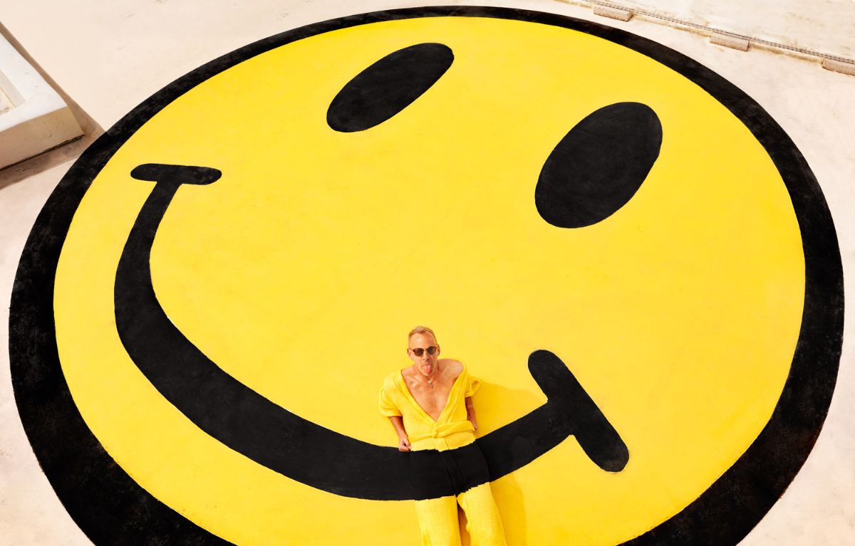 NEW BOOK: 'Invisible Jumpers'. A result of over 1,000 hours of knitting and many more behind the camera. Joseph Ford and Nina Dodd's new book is ready to pre-order. Limited edition prints also available. Out 26 Sept. - mailchi.mp/hoxtonminipres…