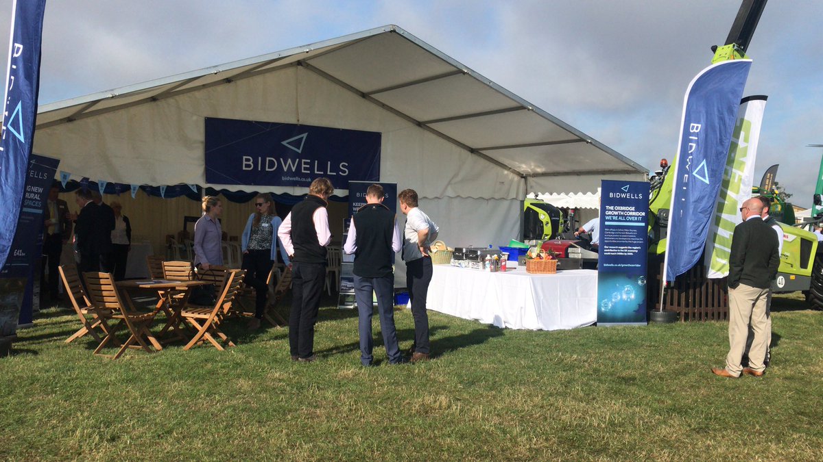 We are on the edge of the main ring today! #bucksshow