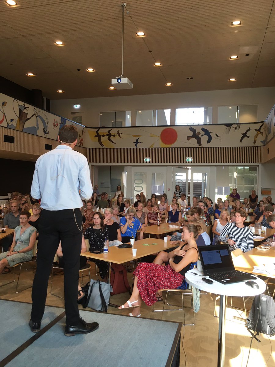 Boltoft's tweet photo. 3 forslag til kommuner der vil noget med #frivillighed: 1) Tænk engagements- frem for incitamentsstrukturer (plussumsspil), 2) Dyrk civil opgaveøkonomi frem for -tyveri samt 3) Udvid flexicurity-net og bring flere ressourcer i spil #dkpol #dkcivil – kigger gerne forbi og uddyber https://t.co/mtobN6aMyH