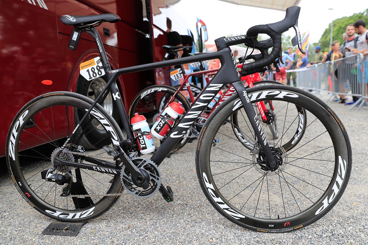Cyclowired Jp 1チームごとに紹介してきたツール ド フランスのプロバイク特集もいよいよ第弾 カチューシャ アルペシンが駆る チームカラーのキャニオンultimate Aeroad そしてフロントシングルで組まれたspeed Maxを紹介します T Co
