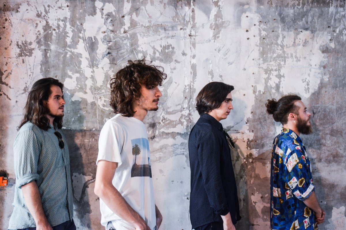 vinylephants's tweet photo. Mañana es el día... 'MAGNETS' 🧲

#Vinylephants #Magnets #newsingle #newmusic #band #alternative #photoshoot #Madrid https://t.co/cN0tZNYVKE