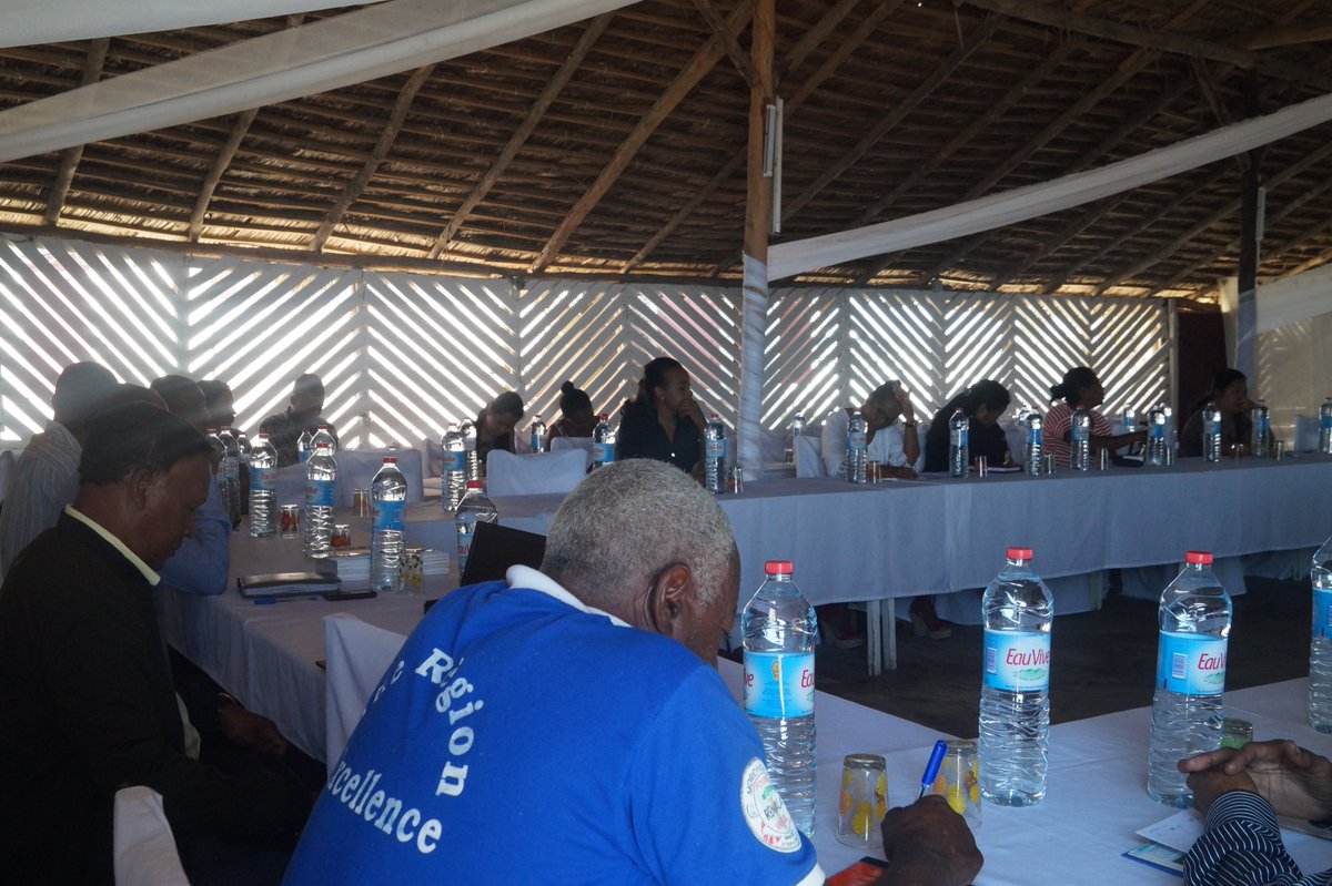 Clôture de l'atelier sur le mécanisme de coordination des actions de développement dans la région #Menabe 28 au 29 août 2019. Les acteurs de développement sont disposés à entamer ensemble le dialogue à travers une structure légale pour la coordination. #STPCA <a href="/Undpmadagascar/">PNUD Madagascar</a>
