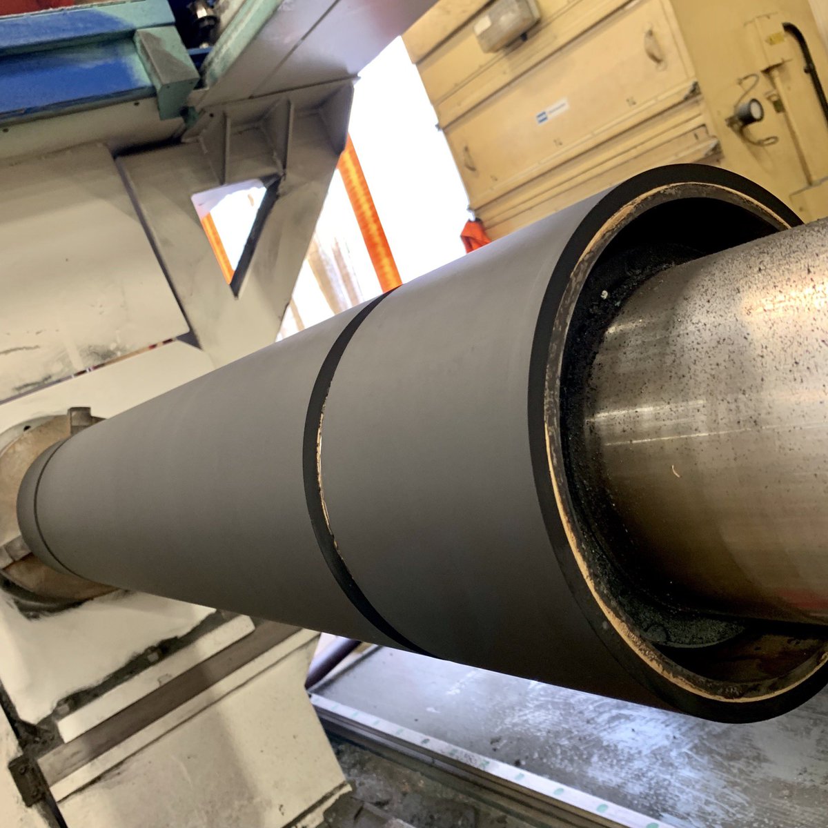 KV_Rol's tweet photo. KV Rollers just completed a grooved industrial drive roller - https://t.co/OHdUTqaIkj #kvrollers @KV_Rol #rollers #ukmanufacturing #groovedrollers #driveroller #industrialrollers https://t.co/XNqJvLvudx
