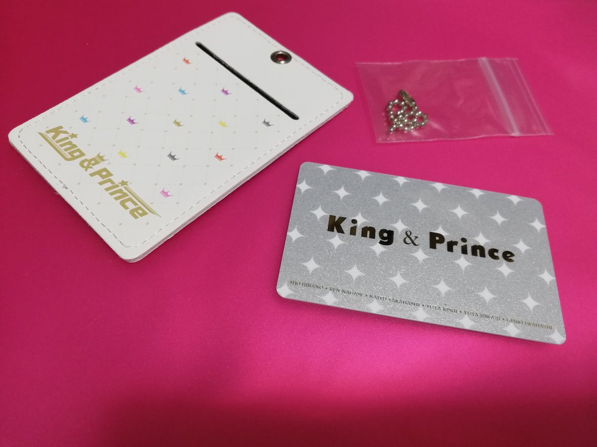 soyokazesho3's tweet image. 1st album の
シリアルナンバーで当選した
オリジナルパスケース が
届きました✨✨

MATCHのクリアスマホスタンドに続いての奇跡的な当選！
FCの私名義はずぅっと冬眠中💦💦

会員カード入れて大切に使お🌹✨

#KingandPrince 
#4thsingle 
koi-wazurai 絶賛発売中🍀