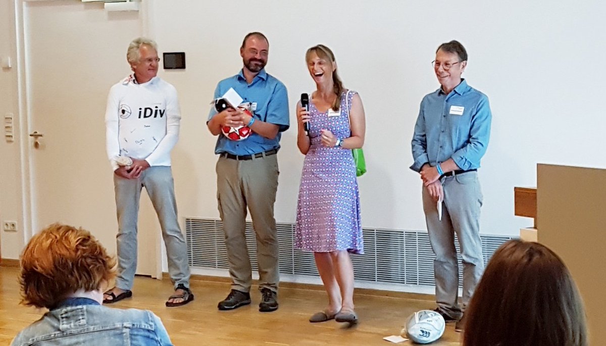 Very emotional farewell of the #iDiv directorate. (f.l.t.r.) Helge Bruehlheide @UniHalle, Christian Wirth @UniLeipzig, Kirsten Küsel @UniJena and Francois Buscot @UFZ_de #iDivconf18. Thanks for your great and even harder work within the last 9 years!