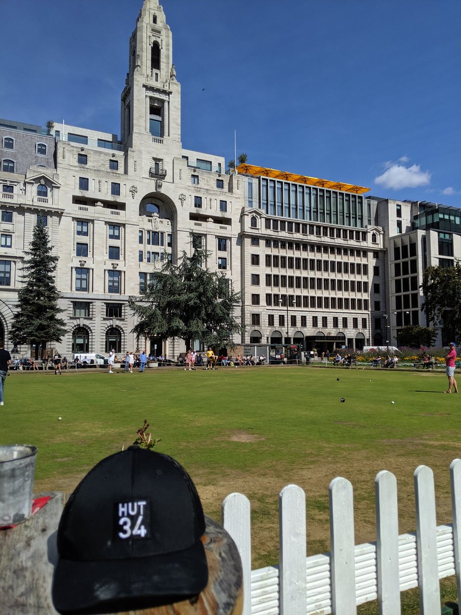 peterontheblock's tweet photo. #hat34 from .@hut34project on a glorious day in the City of London - learning that financial data represents an enormous opportunity for emerging #datatools! #agiledata https://t.co/zSkaXzVS0E