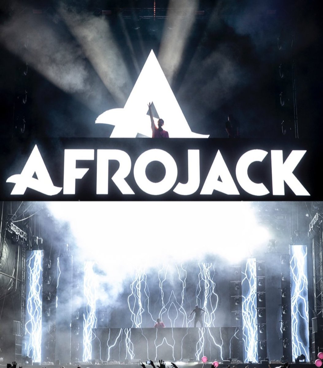 afrojackeurope's tweet photo. #szin 💯❤💥@afrojack https://t.co/SqPca2AEKr