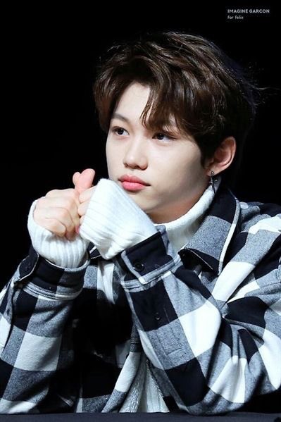 pequenatiny's tweet photo. ↳ Felix - Stray Kids ↰ https://t.co/jhGXwV7RGe