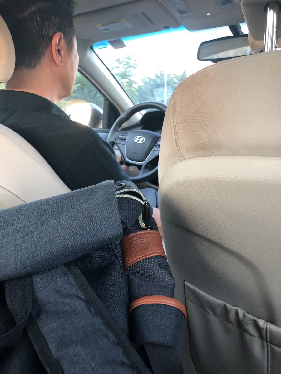 TeddyThickumz's tweet image. Got da Uber smelling like Dim sum and dirty dick....#ToEarlyForThis 🤦🏾‍♂️