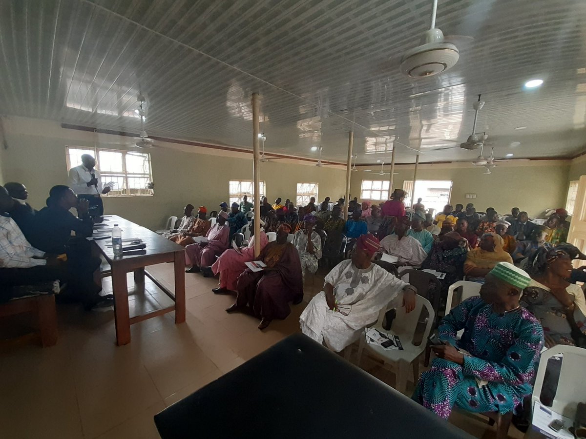 citizen_gavel's tweet photo. Gavel with support from Open Society Justice Initiative organized a town hall meeting in Ibadan to sensitize people about Luanda Guidelines and ACJL (Mo Eto Re) #LuandaGuidelines #ACJL #ACJANG cc @ukwuomaibe @ChidiOdinkalu https://t.co/8k4IKRVE6O