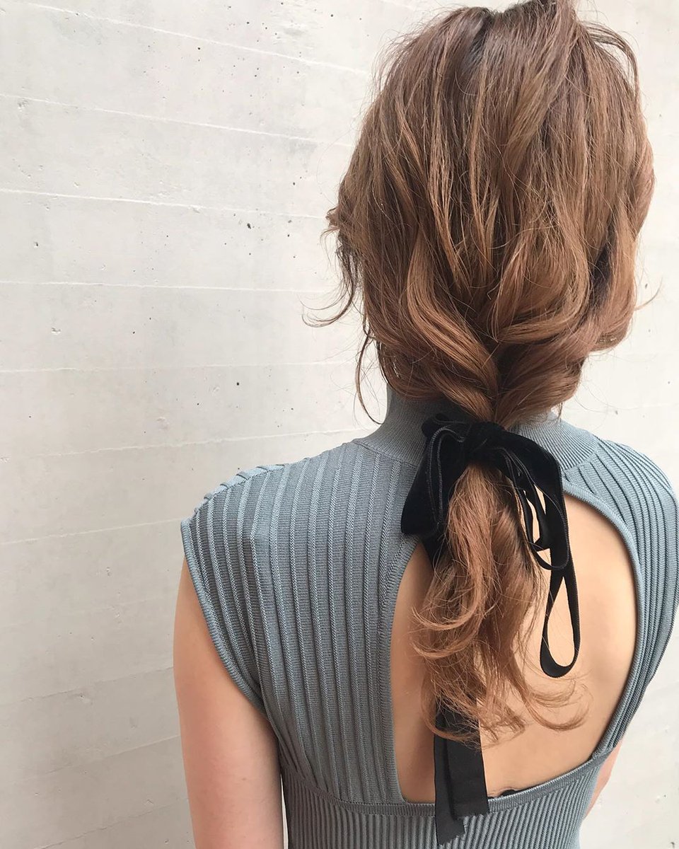 Mery Pa Twitter リボンを使ったヘアアレンジは 女の子の浪漫 大人だから似合うリボンアレンジを楽しんで リボンヘアアレンジ ヘアアレンジ 大人可愛い T Co E5xw0vaeli