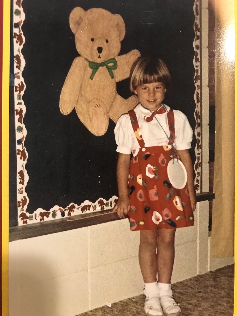 JennyLoebsack's tweet photo. @JMeRoom37 @jmewrdsb @MrsJEvansJST @mrsdonofrio4 @hillis_stacey @AlpineRoom10 @Alpine_Rm4 Thanks for the nomination @JMeRoom37! Here is my first day of kindy at Pioneer Park PS! #firstdayofschoolchallenge I nominate @mrjacksondotca and @InspirationsinK https://t.co/PnnWIxyFIA