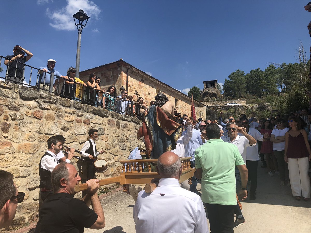 rabanerapinar's tweet photo. ¡Viva San Juan! https://t.co/jFpbd6JGsZ