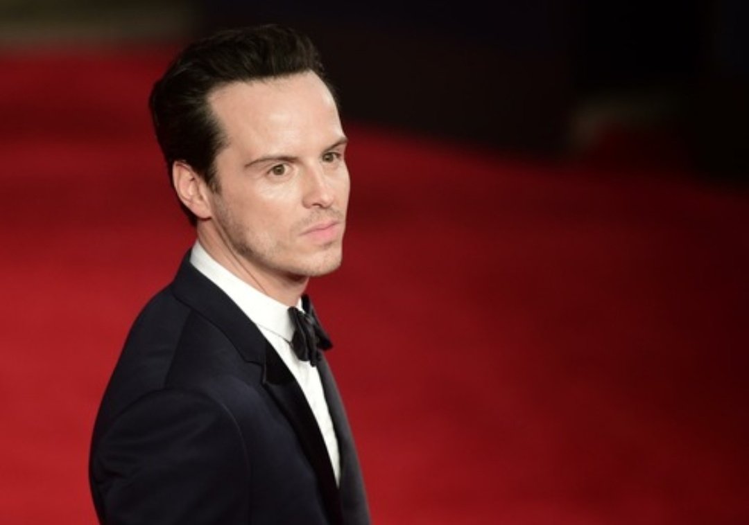 эндрю скотт с парнем. скотт, эндрю фото. эндрю скотт мориарти. эндрю скотт 2022. эндрю скотт.