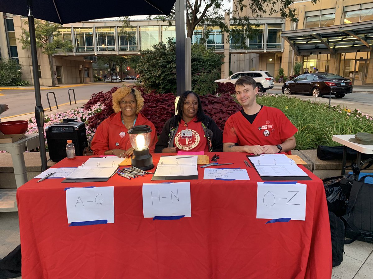 CindyLoudin's tweet photo. Polls are open! #UCMCStrike #StaffStaffingNow @NationalNurses https://t.co/3tlVXIAyMm