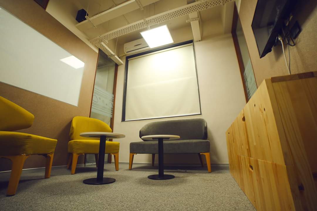 eccosphere's tweet photo. Our Business Meeting Rooms and Cowork Space is an open and relaxed environment providing business class internet services, free coffee, and a professional location to meet your clients.
Visit us @ https://t.co/AIVhMHHlr5
Or
Call Us @ 1800 120 4909
#eccosphere #coworking https://t.co/nkcGZCbCRU