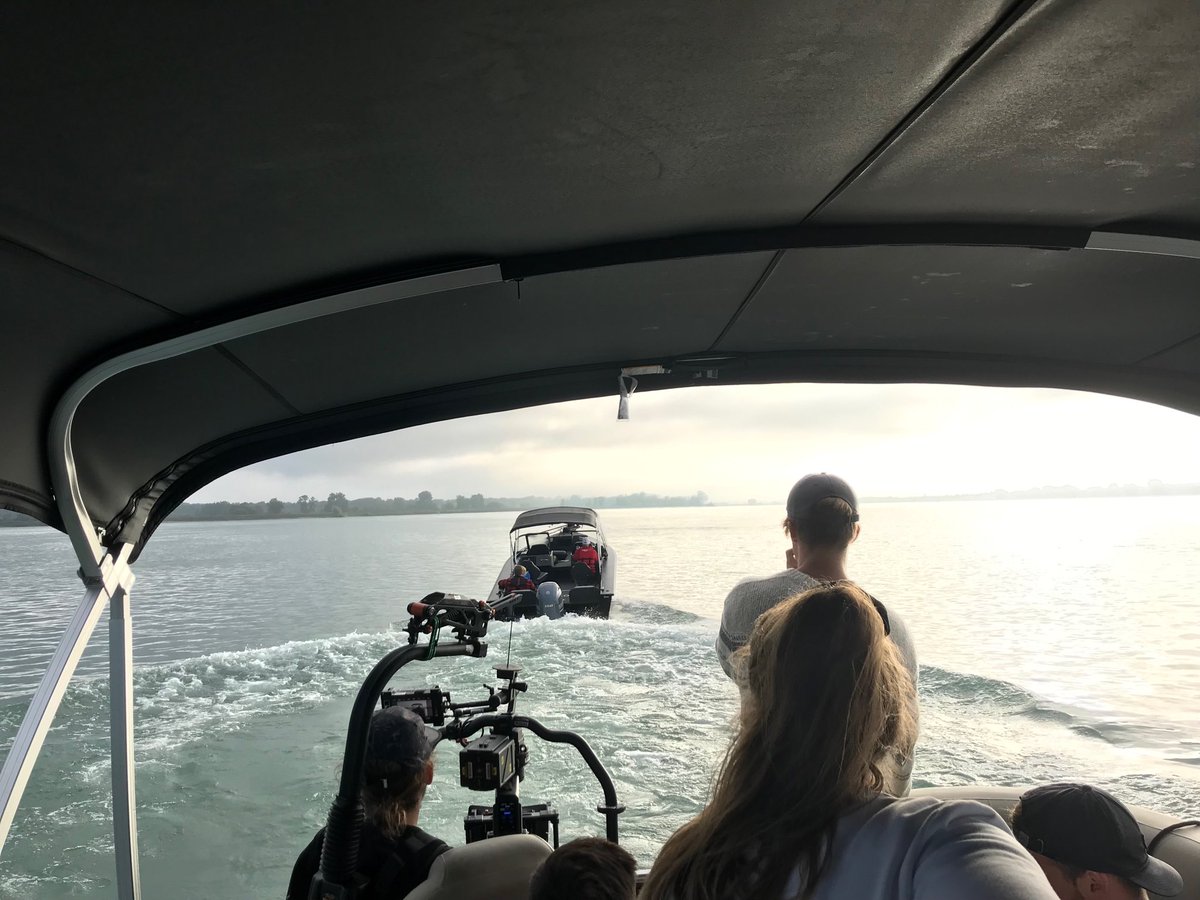 AlainRoy13's tweet photo. Tournage de notre prochaine publicité du salon du bateau de Montréal. https://t.co/DWxOjZ0AgJ