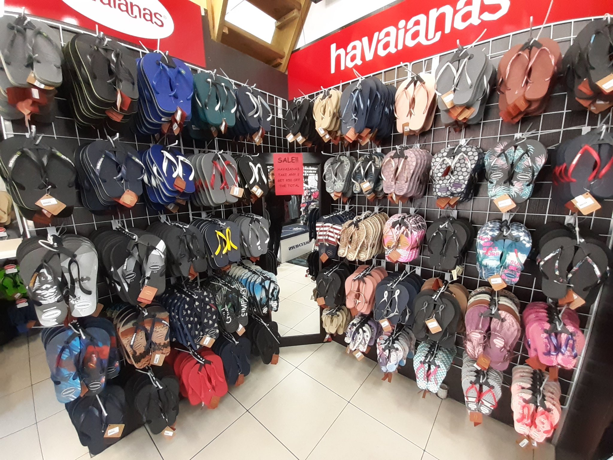 Access Park CPT on X: Get your #Havaianas today! Available at @SoleCnxn @ Access  Park Kenilworth. T&C's Apply.  / X
