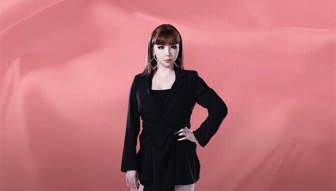 ParkBomID's tweet photo. Tonight❗
#QueenBOM @haroobomkum on MNET's Queendom at 9:20pm KST (7:20pm WIB)
Stream : https://t.co/Jn5Otrw99x
(Link will be updated later) https://t.co/bi7WlLfe0H