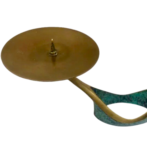 TransformistaEl's tweet photo. Patinated brass #candlestick, #Germany 60s
#decoration https://t.co/AuPJHaDxSN