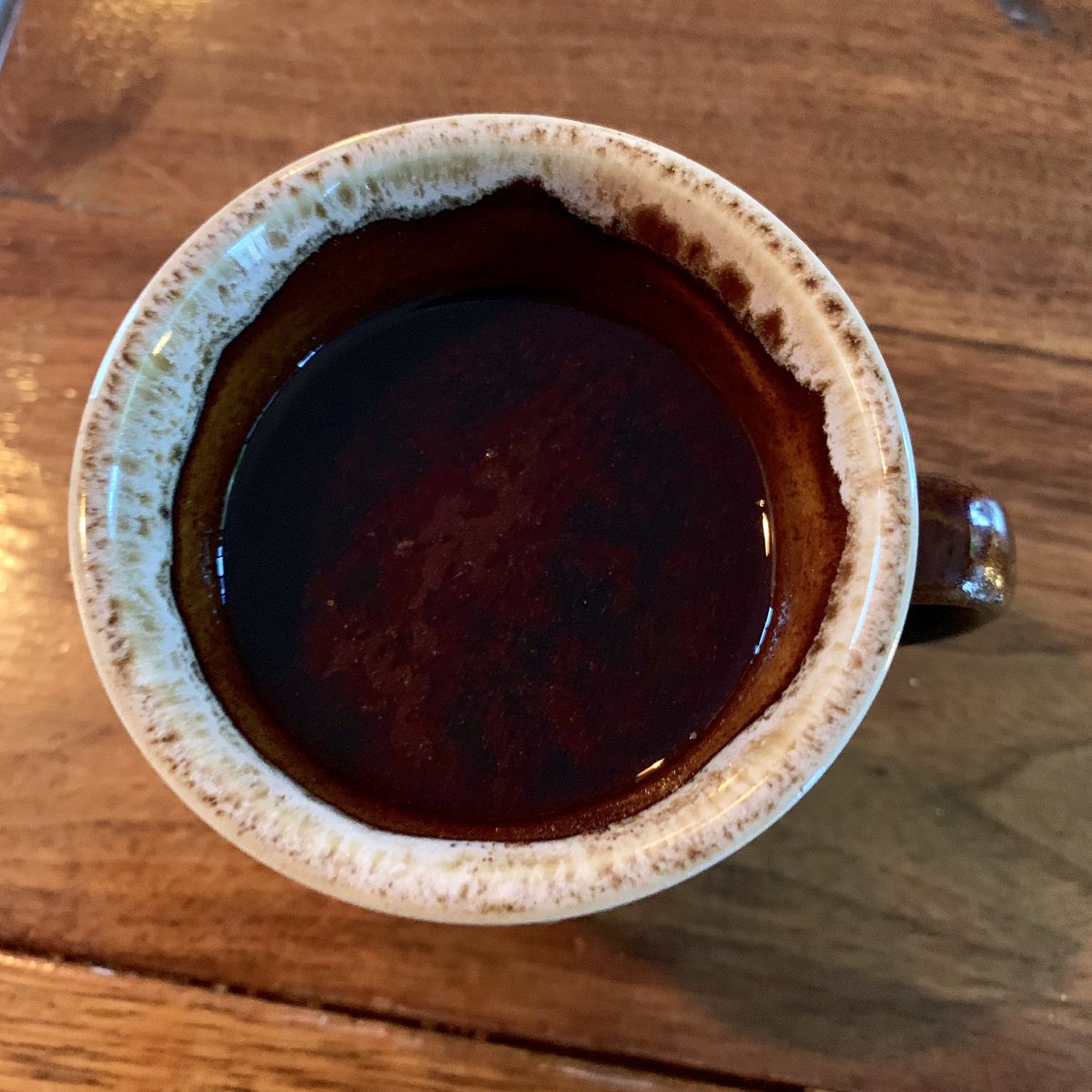 So enjoy cinnamon in my coffee. Cinnamon? Yes, cinnamon. Pretty sure my body enjoys it too... healthline.com/nutrition/10-p… #CoffeeHabit #Cinnamon