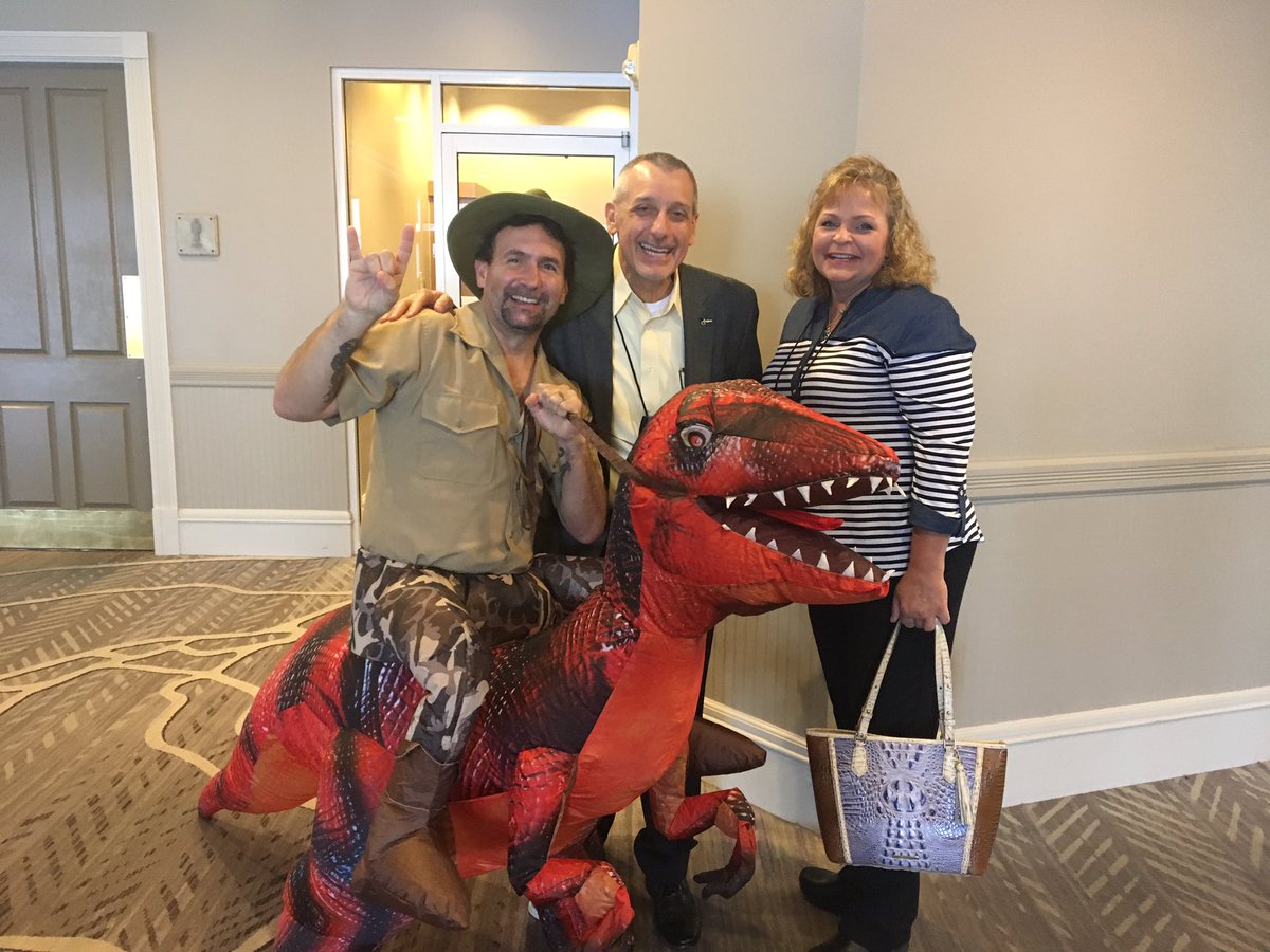 nplace01's tweet photo. #EPAF2019 #ShiftHappens working on advancing our teams across @UF_IFAS #Extension @saqibiam @mikegutter @sherry_l_larkin https://t.co/tcIi1gW47W