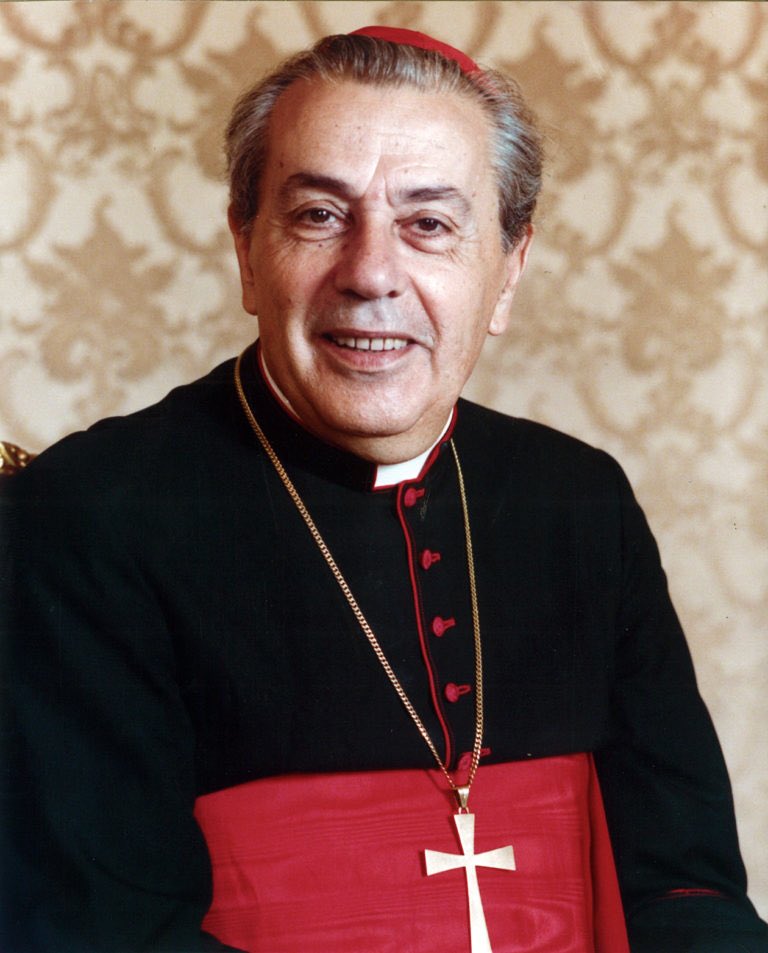 Con sentito cordoglio vi comunichiamo che oggi 29 agosto 2019 S. E. il cardinale Achille #Silvestrini è tornato alla Casa del Padre. 

Tutta la Comunità di #VillaNazareth si raccoglie in preghiera per la nascita al Cielo del nostro Cardinale.

bit.ly/2UhnPVJ