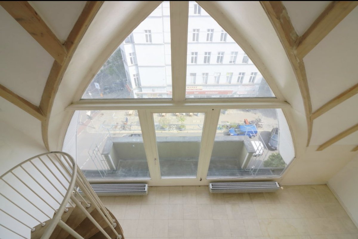 publicimpact_'s tweet photo. Um noch mehr Mitarbeitern mehr Platz zu bieten, ziehen wir Ende Oktober in ein neues Büro um.

Wir sagen bye bye 👋 Pariser Platz und Brandenburger Tor und hallo Schöneberg! 😍 https://t.co/YhMEsQNdsv