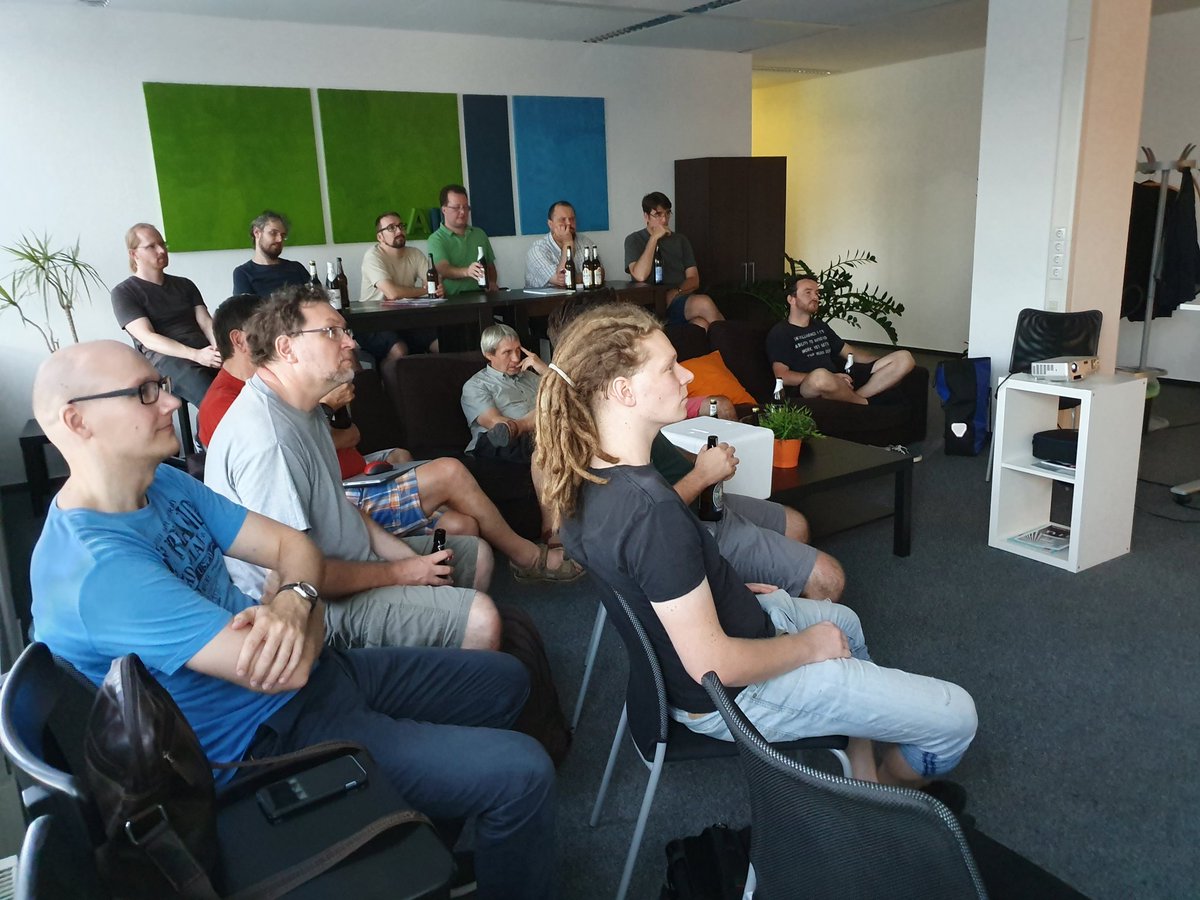 dnugbb's tweet photo. Es geht los bei uns mit #IntelligenzZumQuadrat! #MachineLearning mit @janekf und @RobinSedlaczek! @Microsoft @Azure #DotNetCore #Alexa #Cortana #NLPA2018 #MLNET @fairmas_gmbh https://t.co/Xs0WqSu1ds