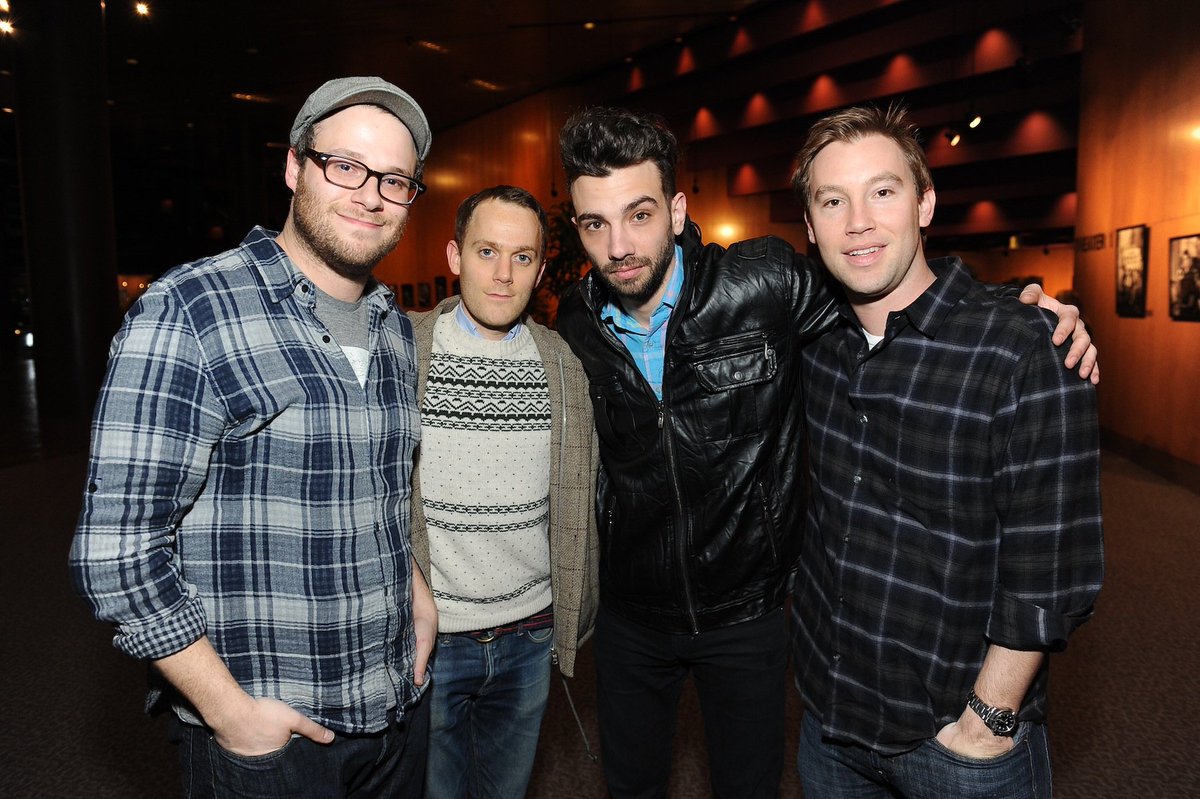 MagnoliaSelects's tweet image. #ThrowbackThursday to the premiere of #Goon with #SeanWIlliamScott, @BaruchelNDG, @LievSchreiber, Dir. #MichaelDowse, and @SethRogen! Catch #Goon on @MagnoliaSelects today!
