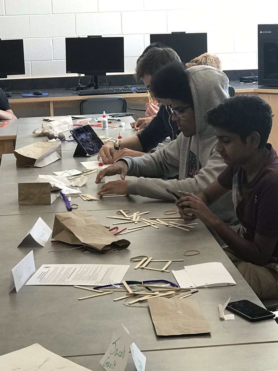 MrJIndyTechEd's tweet photo. Materials and Processes working the design process. Brainstorming,Research,Mock-up and prototyping! @IndyNationCTE @IndyNationLCPS https://t.co/A3tdnJgaQV