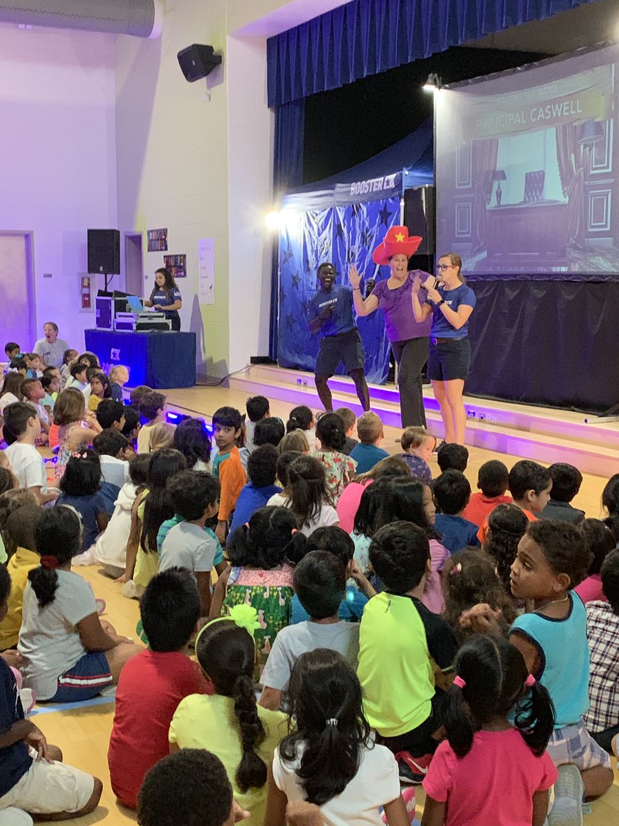 Kicked off our Boosterthon event this afternoon, 👏🏼 check out this awesome leader of ours! Making it fun for our little Sandpipers! 💜 <a href="/es_parkside/">THEParksideES</a> #weloveyoumrscaswell