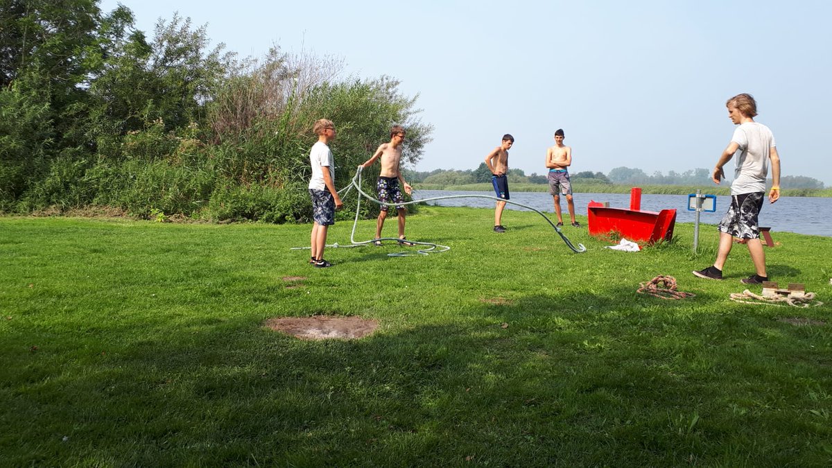 scoutingfn12's tweet photo. Gister een geslaagde sportdag gehad en vandaag de laatste dagtocht van dit kamp gevaren ! De 193 heeft ondertussen een alternatieve aanlegplaats gevonden https://t.co/hQZJDlH0w5