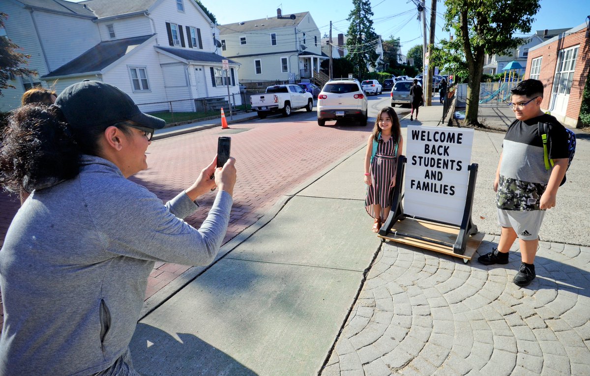 mattbpix's tweet photo. Superintendent Tamu Lucero sits with students and has a pretend cup of tea with Brielle, a #kindergartener in Miss Melissa Sempey's class at KT Murphy School, while visiting classes on the #FirstDayOfSchool on August 29, 2019 in #StamfordCT @StamAdvocate @SPSSuper https://t.co/Xz31nyDBWw