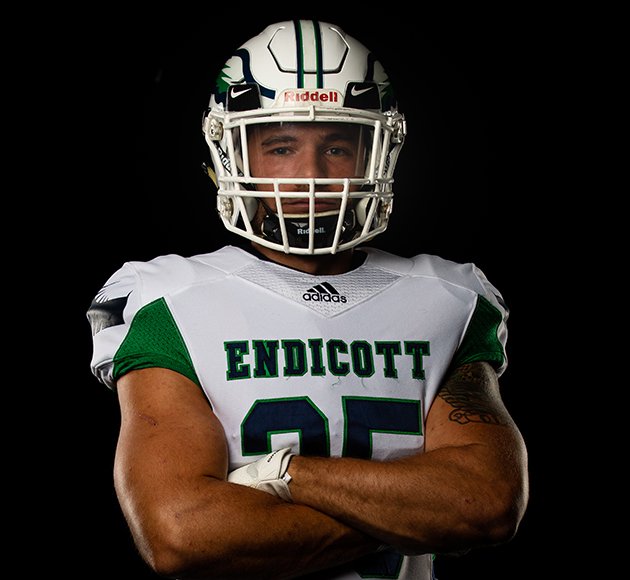 ECGulls's tweet photo. FB: @c_willi_17, Gillis Ready For @EndicottFB Season

STORY ➡️ https://t.co/s96U33m9eM
(via @itemlive) 

"I’m focused on making the most out of the opportunities I get,” Williamson said. https://t.co/t8YpMuK6rH