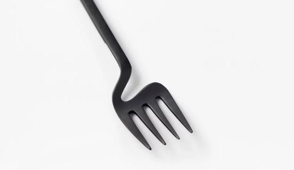 fubiz's tweet photo. Nendo’s Skeleton Collection of Cutlery https://t.co/G7VqgpfldM https://t.co/RtrioEkhKL