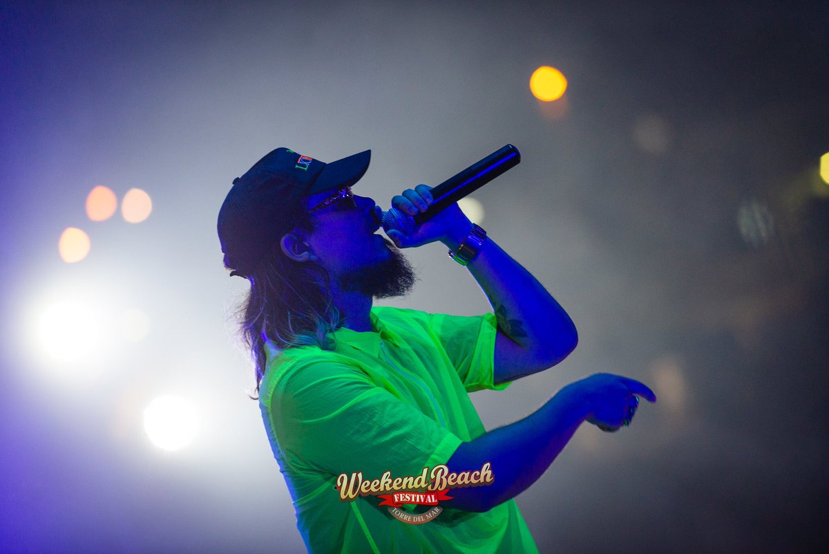 weekendbeachfes's tweet photo. Menudo conciertazo se marcó el amigo @Dellafuente_ en Weekend Beach 2019. ¿Lo recordamos? ✨

📸 Jaime Walfisch.
📒 Álbum completo en nuestro perfil oficial de Facebook. 
.
.
#Weekendbeach #Weekendbeach2019 #GoTorredelMar #SoyWeeker #Dellafuente https://t.co/cHIIYjsMxt