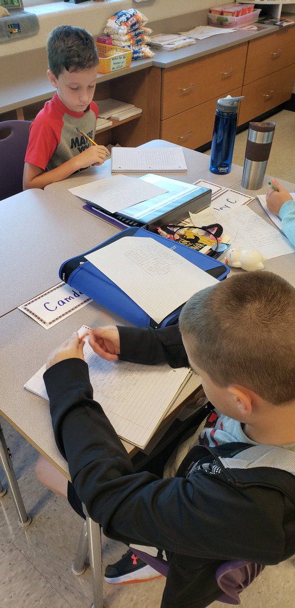kkrosenberry13's tweet photo. First time writing in class as a fifth grader. #driven2succeed #teamnorthern #wespolarbears #hardworkingpolarbears https://t.co/rDqD3iTHgt